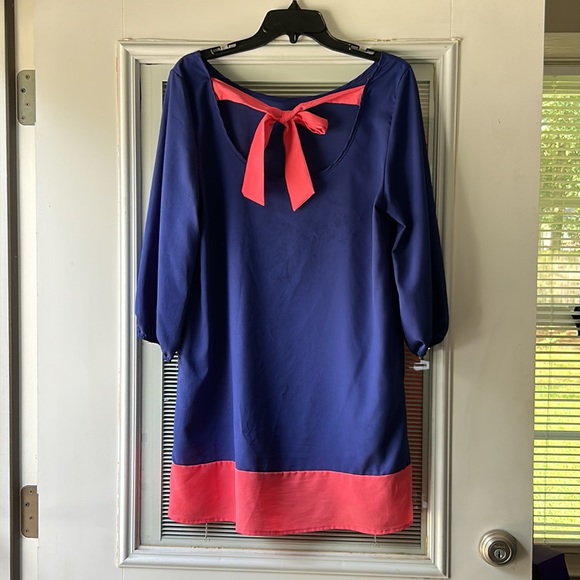Blue and pink long sleeve color blocked dress with a tie back - Picture 2 of 3